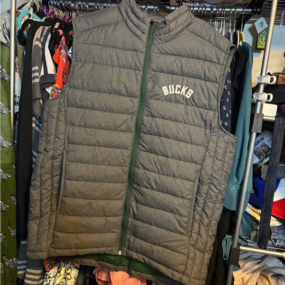 NBA Milwaukee Bucks Charcoal Puffer Vest